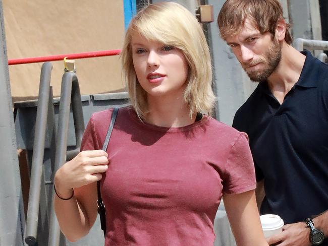 Taylor Swift: Boob job rumours swirl as photos emerge of singer heading ...